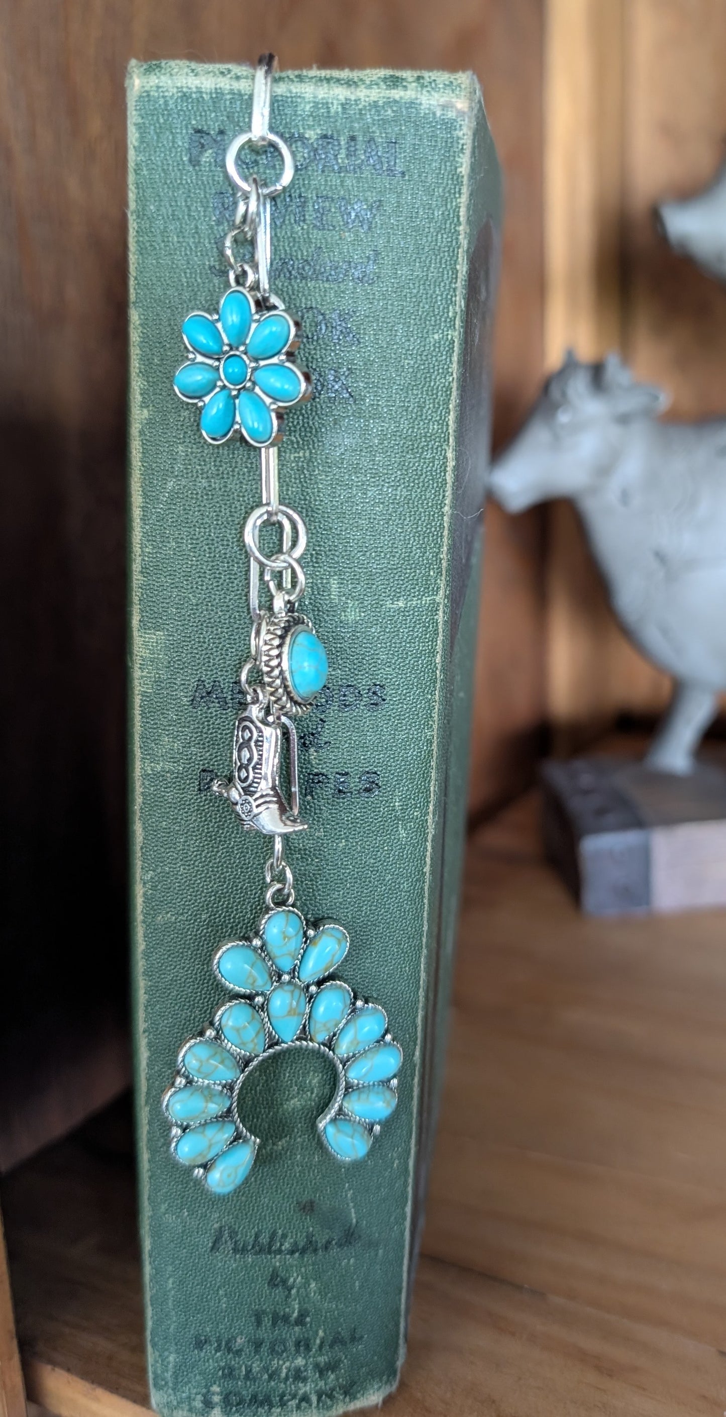 Deluxe Christmas Blind Date with a Book Box